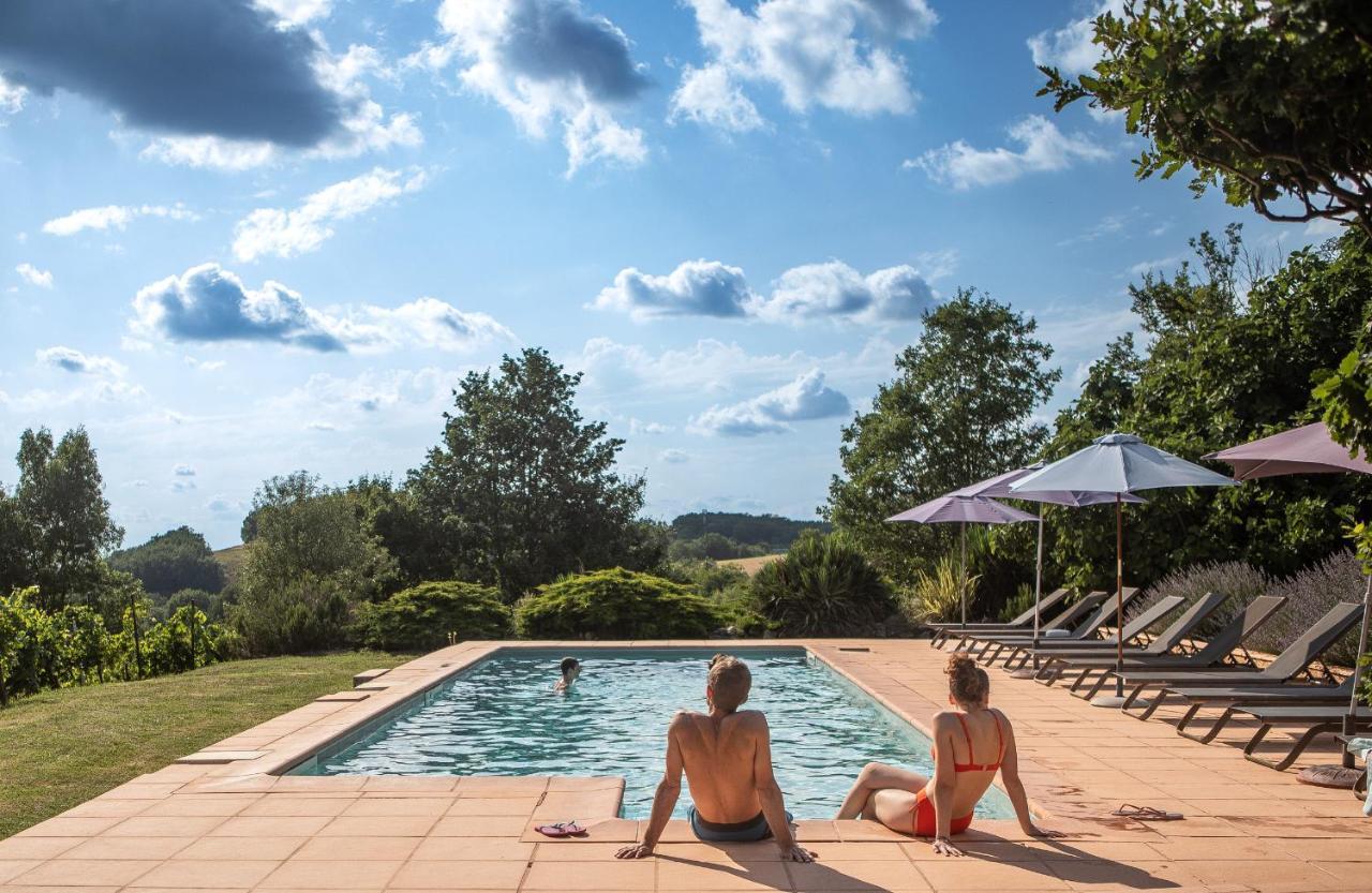 Au Mas Des Calmettes Bed & Breakfast Parisot  Bagian luar foto