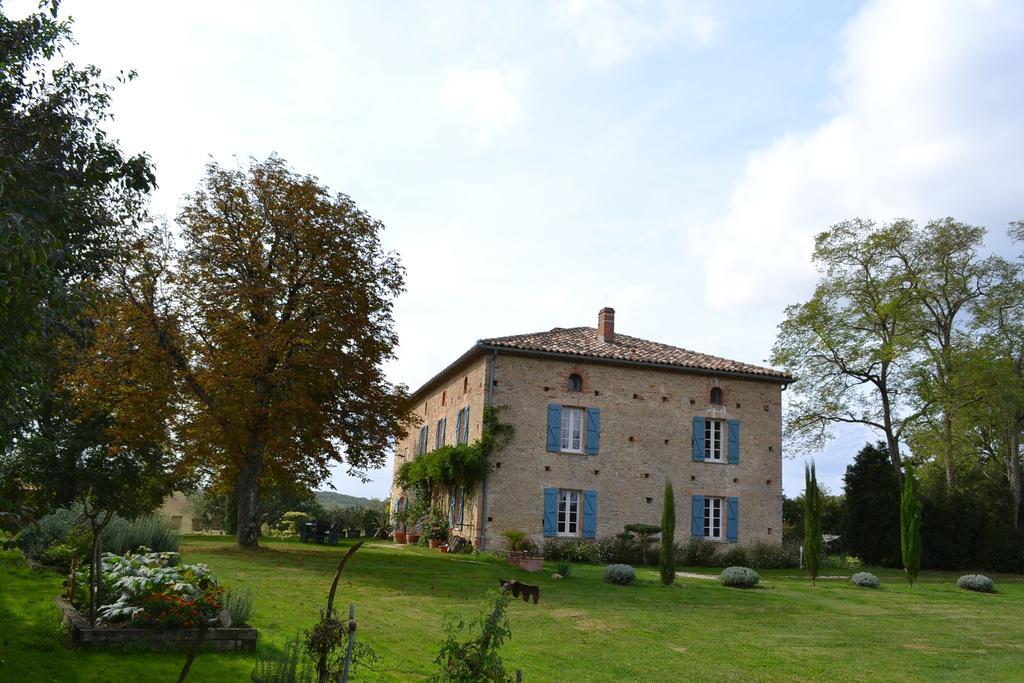 Au Mas Des Calmettes Bed & Breakfast Parisot  Bagian luar foto