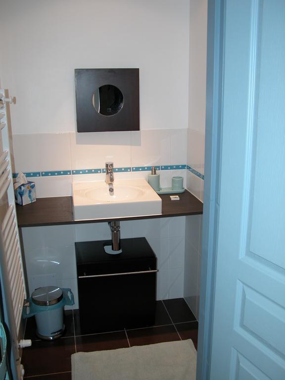 Au Mas Des Calmettes Bed & Breakfast Parisot  Ruang foto