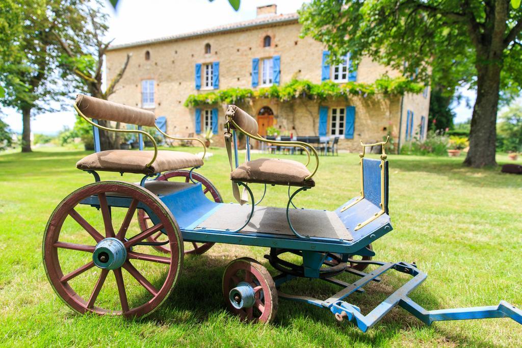 Au Mas Des Calmettes Bed & Breakfast Parisot  Bagian luar foto