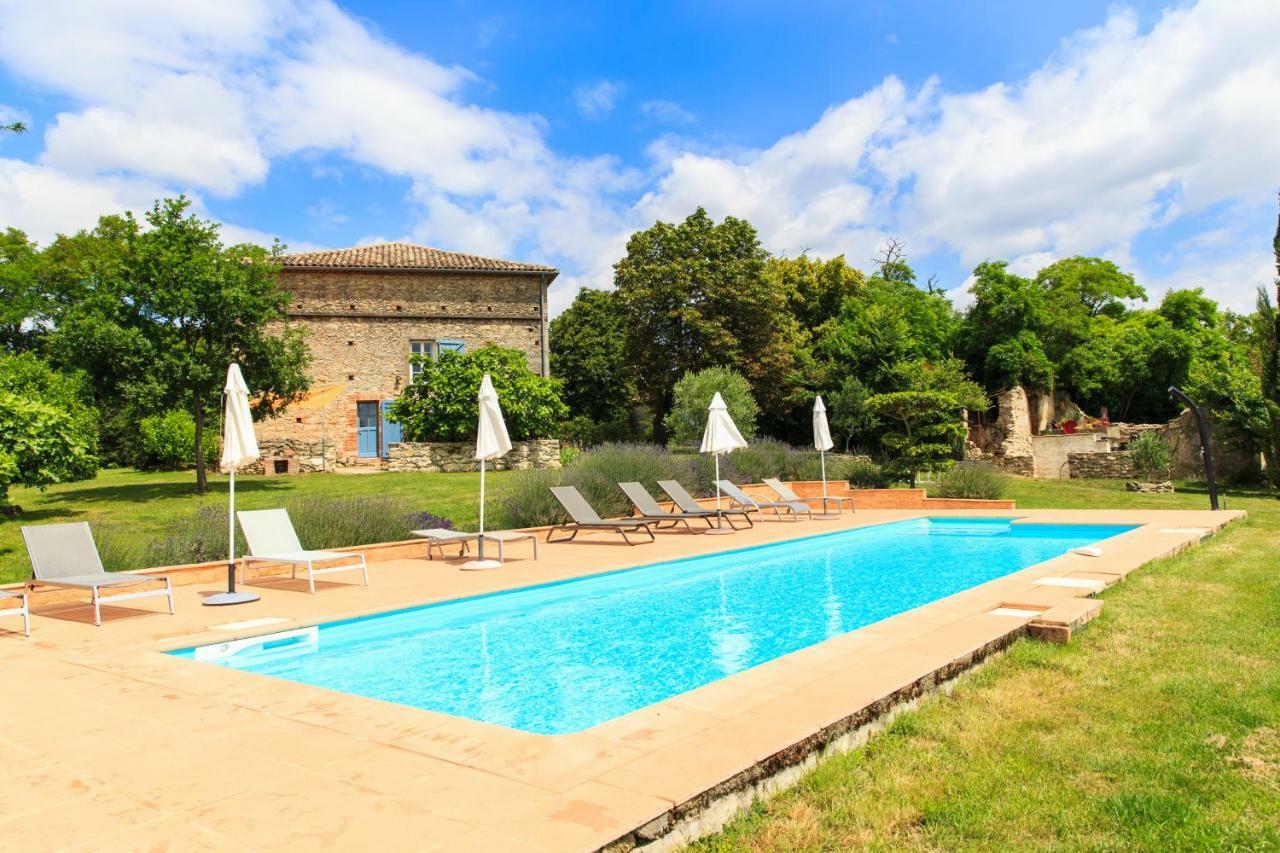 Au Mas Des Calmettes Bed & Breakfast Parisot  Bagian luar foto